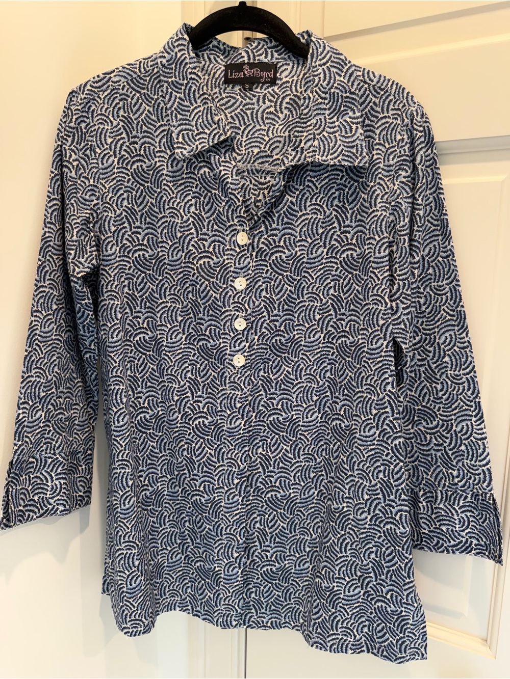 Women's Liza Byrd Blue Patterned Button-Front Top